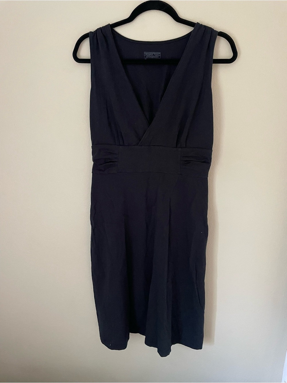 Patagonia Black Sleeveless V-Neck Organic Cotton Dress Size Medium